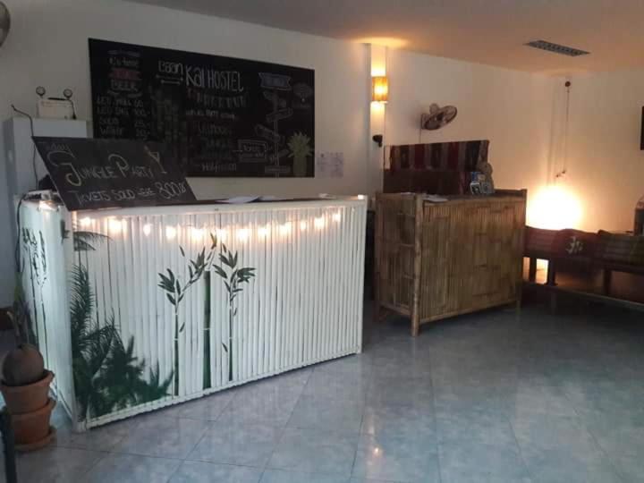 Baan Kai Hostel Baan Khai Exteriör bild